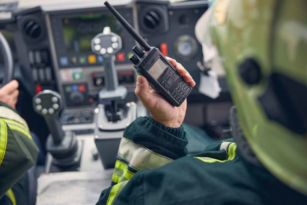 Digital Walkie Talkie Sebagai Solusi Masalah Pengadaan & Maintenance Alat Komunikasi Industri