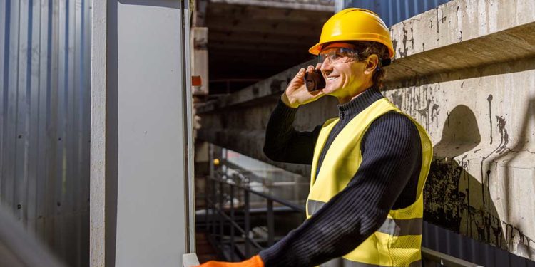 Efisiensi Alat Komunikasi di Kawasan Industri dengan Digitalkie