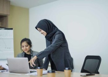 meberdayakan karyawan dengan erp