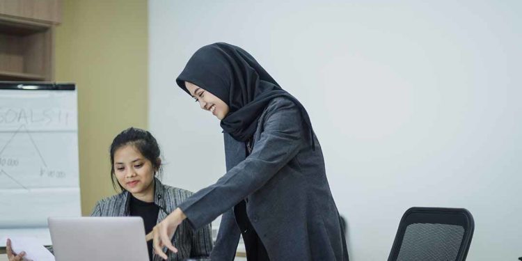 meberdayakan karyawan dengan erp