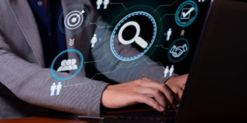 Perbedaan HCM dan HRIS